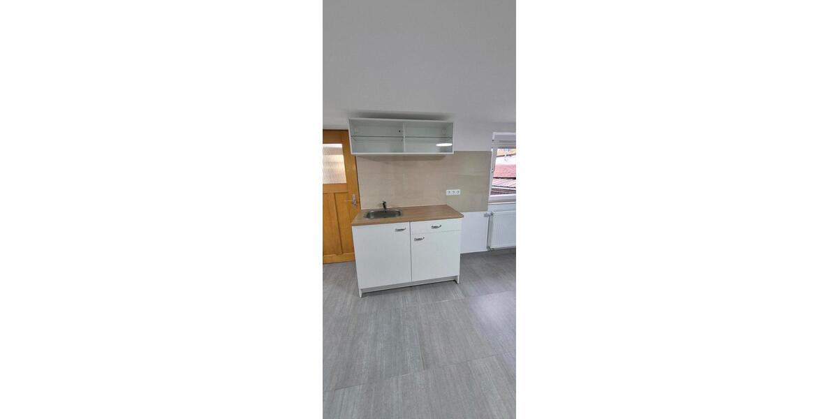 Einfamilienhaus Waldbrunn - 6 Zimmer, 100 m&sup2;, 1.000&euro; | Angebot:26241971