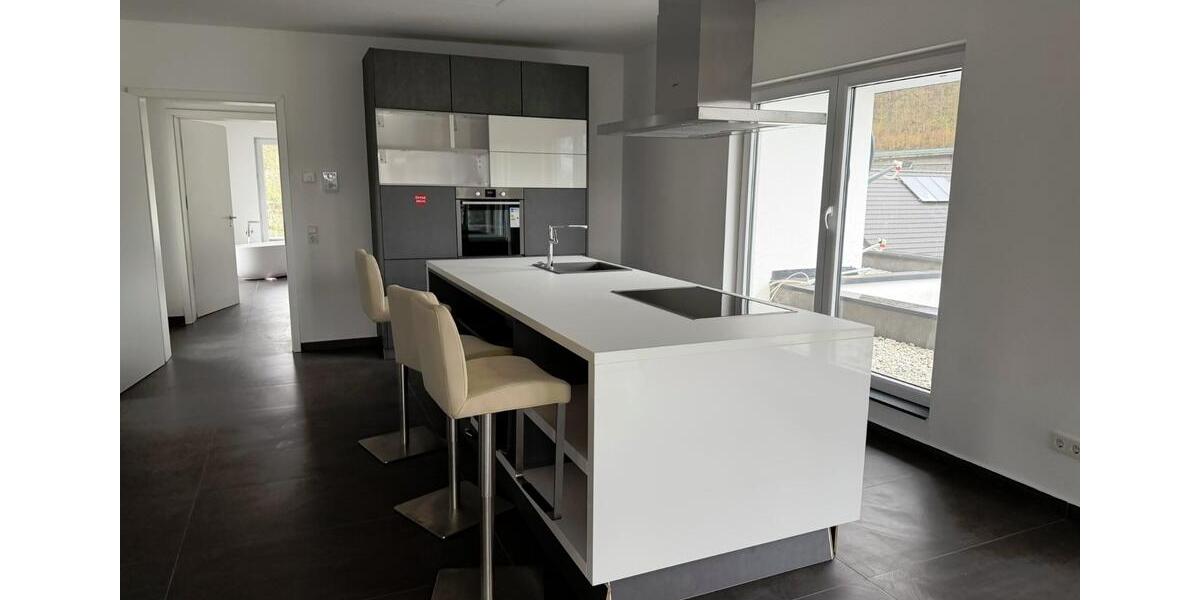 Einfamilienhaus Gummersbach Berstig Süd - 2 Zimmer, 200 m&sup2;, 1.720&euro; | Angebot:26660197