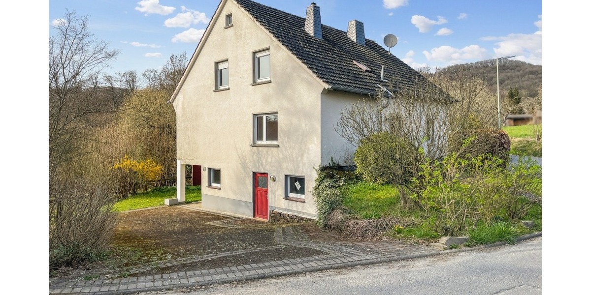 Zentral, ruhig ,individuell: Gestalten Sie Ihr Familienglück nach eigenen Wünschen - Einfamilienhaus Windeck Schladern | Angebot:26030671