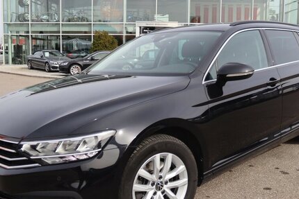 VW Passat 1.5 TSI BUSINESS/DSG/ACC/NAVIGATION/PDC 66.690 km 21.900 &euro; Villingen-Schwenningen 78054