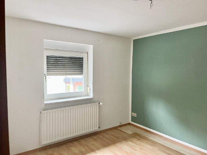 Seitengebäude mit großem überdachten Balkon 5 zimmer