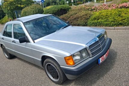 Mercedes-Benz 190 176.000 km 6.900 &euro; Zell a.H. 77736
