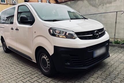 Opel Vivaro 28.000 km 22.500 &euro; Sinsheim 74889