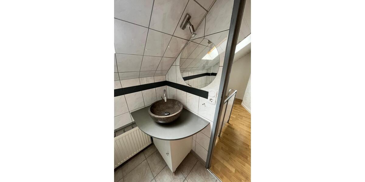 Einfamilienhaus Eich - 3 Zimmer, 68 m&sup2;, 865&euro; | Angebot:24812101