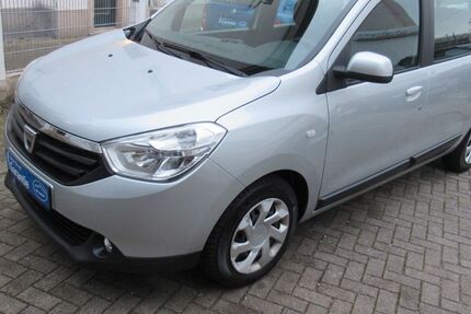 Dacia Lodgy 137.300 km 7.390 &euro; Karlsruhe 76131