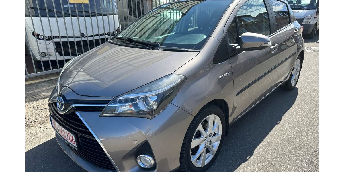 Toyota Yaris 106.200 km 10.400 &euro; Bremen 28215