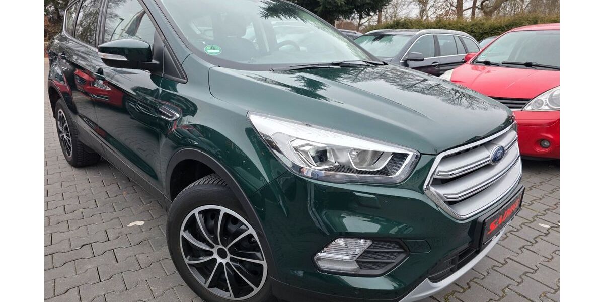 Ford Kuga 125.000 km 7.950 &euro; Westoverledingen 26810
