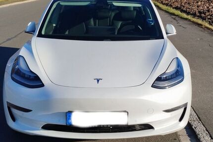 Tesla Model 3 150.500 km 20.500 € Erlangen 91054