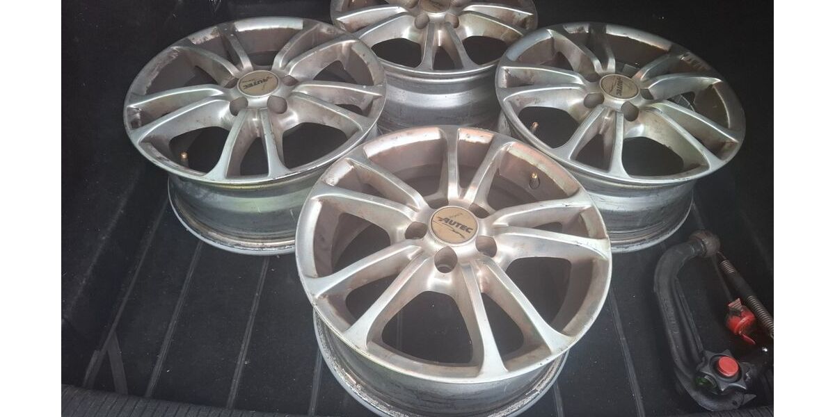 VW Golf 228.012 km 600 &euro; Dillenburg 35683