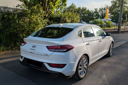 Hyundai i30 84.800 km 14.950 &euro; Stuttgart 70567
