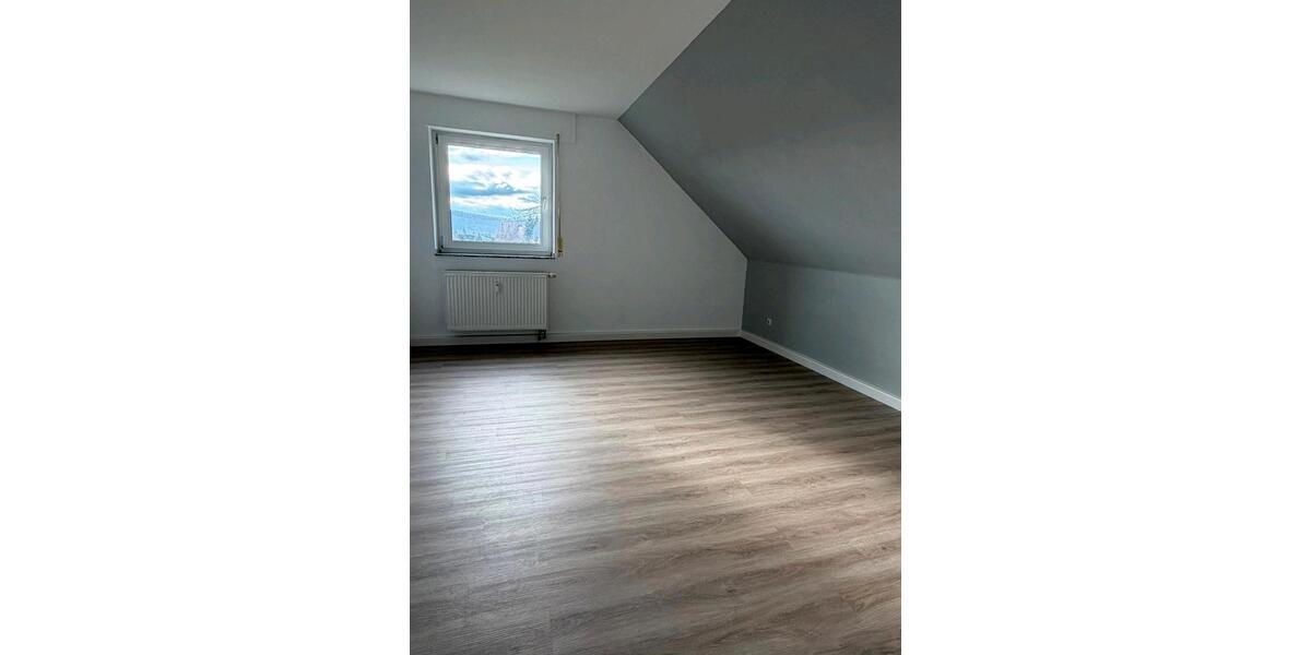 Dachgeschoßwohnung Langerwehe - 3 Zimmer, 85 m&sup2;, 720&euro; | Angebot:24842465