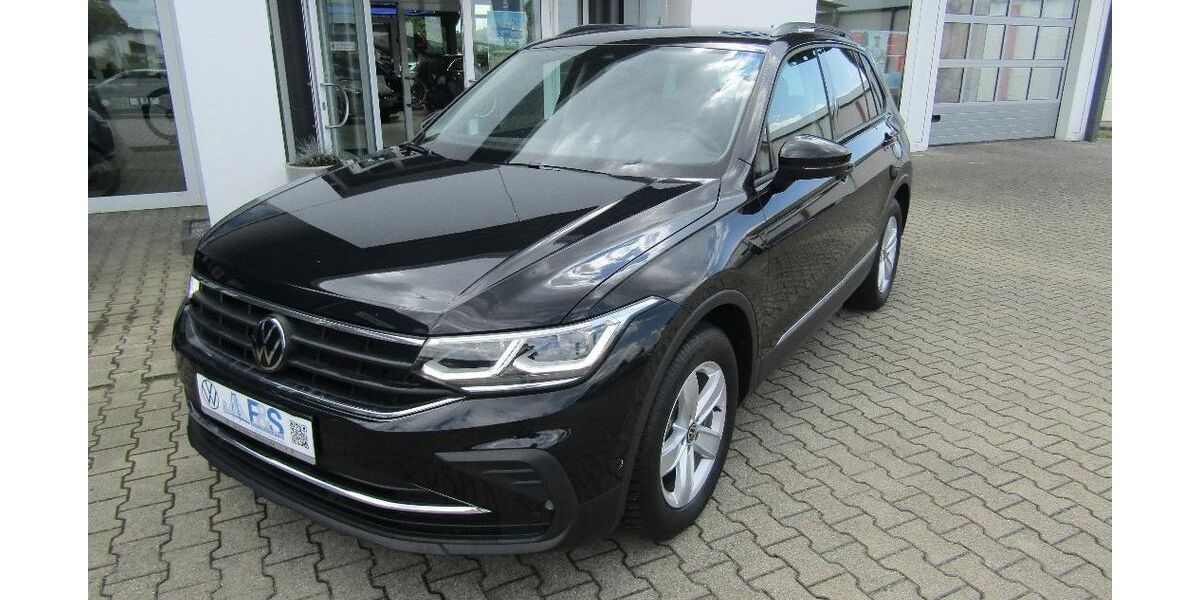 VW Tiguan 17.090 km 24.490 &euro; Emmerich am Rhein 46446