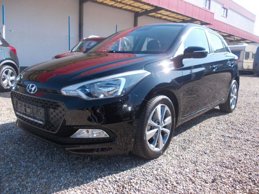 i20