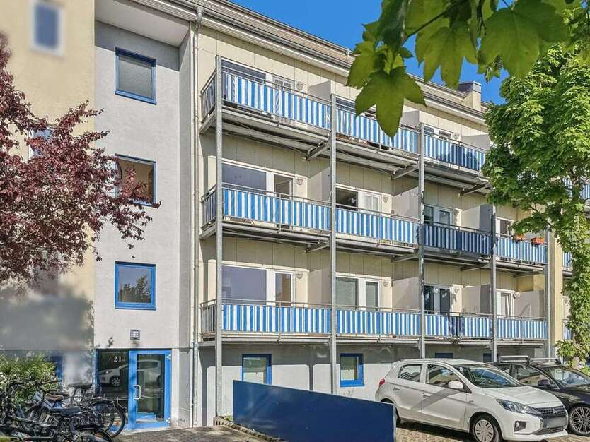 Wohnung zum Kaufen in Greifswald 89.000 € 24.48 m²