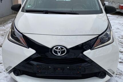 Toyota Aygo (X) 77.500 km 6.550 &euro; Hohenthann 84098
