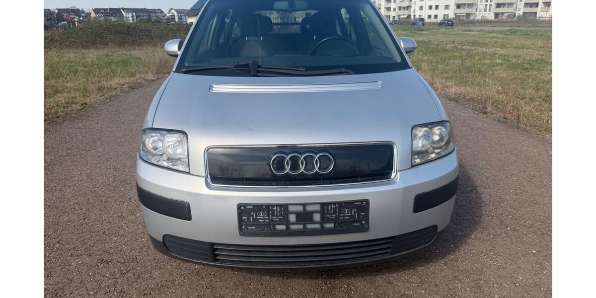Audi A2 163.000 km 2.450 &euro; Köln/Poll 51105