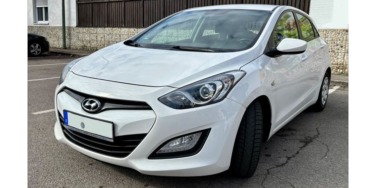 Hyundai i30 173.000 km 4.900 &euro; Augsburg 86157