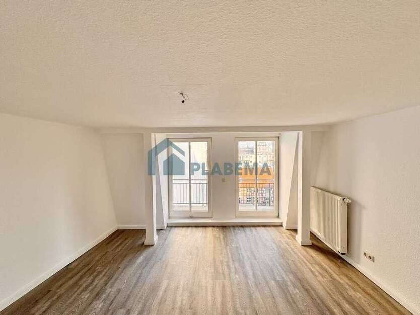 Wohnung zum Mieten in Schwerin 1.074 € 77 m²