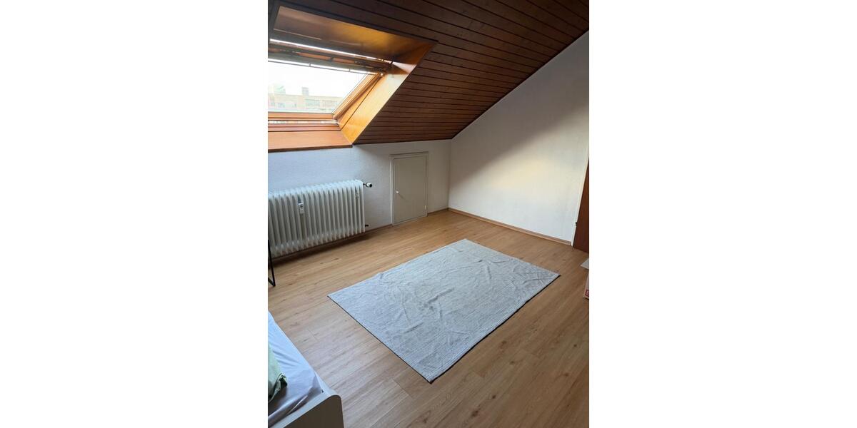 Dachgeschoßwohnung Mannheim Fahrlach - 1.5 Zimmer, 27 m&sup2;, 555&euro; | Angebot:25022223