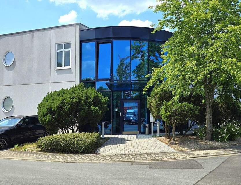 Attraktive 250 m² Bürofläche im 1. OG in Rödermark - sofort verfügbar zimmer