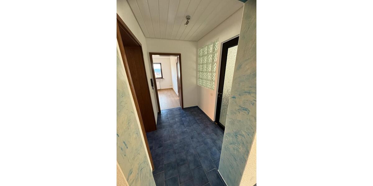 Etagenwohnung Calw - 3 Zimmer, 88 m&sup2;, 1.208&euro; | Angebot:26302572