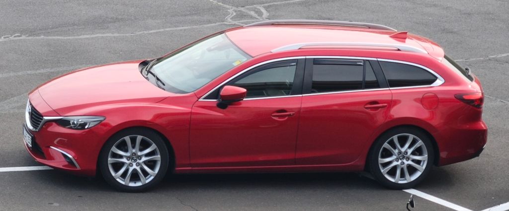 Mazda 6 75.000 km 16.000 &euro; Mittenaar 35756