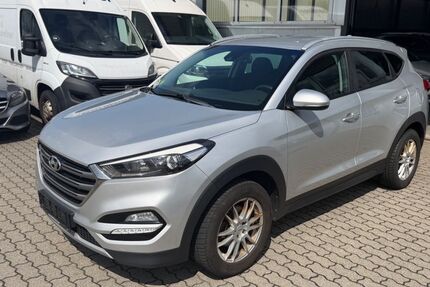 Hyundai TUCSON 264.000 km 8.990 &euro; Flensburg 24941