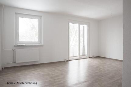 2 Zimmer Mietwohnung in Senftenberg mit Aufzug Erdgeschoßwohnung mit bodenebener Dusche.
