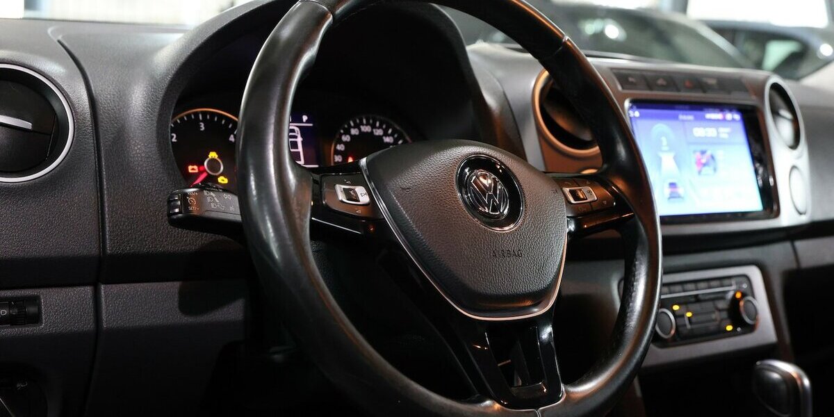 VW Amarok 2.0 TDI DSG HIGHLINE DC 4M / XENON, AHK 177.000 km 20.444 &euro; Hamm 59077