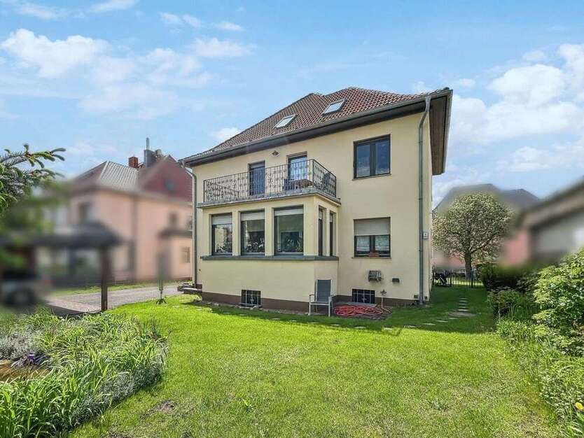 Haus zum Kaufen in Merseburg 395.000 € 257 m²