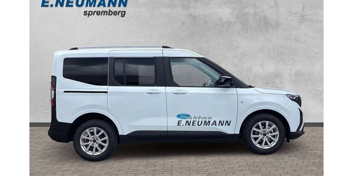 Ford Tourneo Courier 5.000 km 25.450 &euro; Spremberg 03130