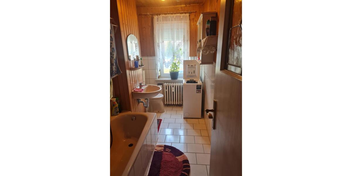 Erdgeschoßwohnung Weimar - 2.5 Zimmer, 61 m&sup2;, 500&euro; | Angebot:25546667