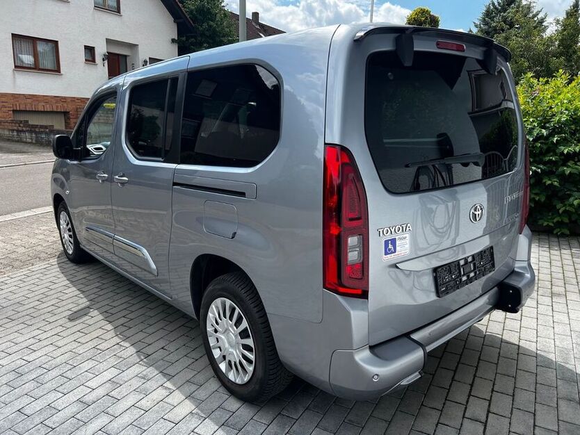 Proace (Verso)