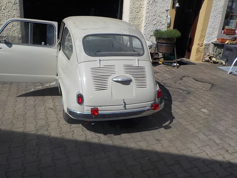 Fiat 600 4.770 km 30.000 € Gundelsheim 74831