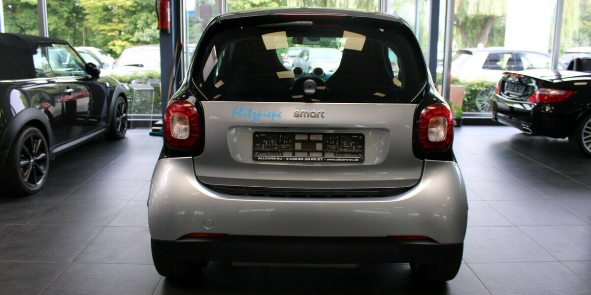 Smart ForTwo Coupe Proxy Panorama 73.447 km 7.980 &euro; Euskirchen 53881
