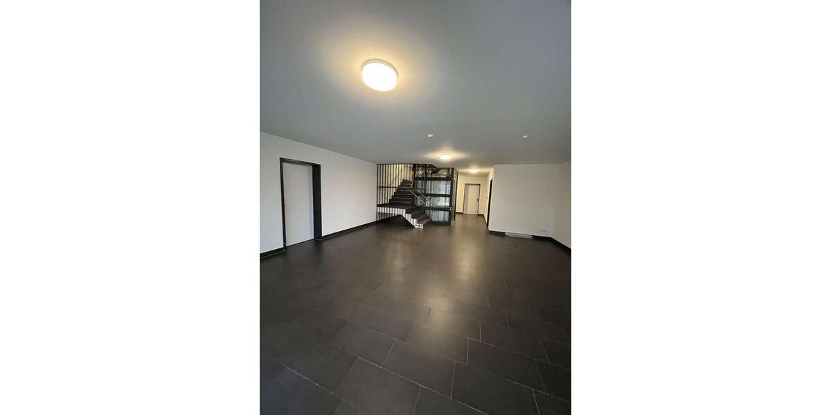 Erdgeschoßwohnung Ludwigslust - 2 Zimmer, 68 m&sup2;, 820&euro; | Angebot:23785562
