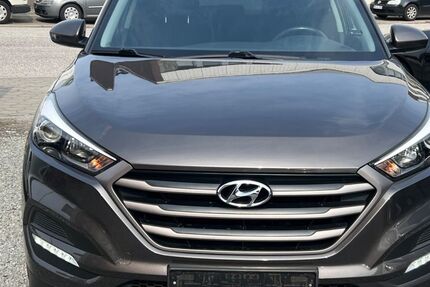 Hyundai TUCSON 78.000 km 13.490 &euro; Hamburg 20537