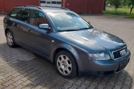 Audi A4 380.000 km 888 &euro; Niedernwőhren 31712