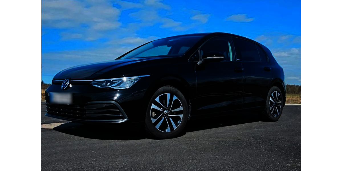 VW Golf 95.000 km 16.950 &euro; Upgant-Schott 26529