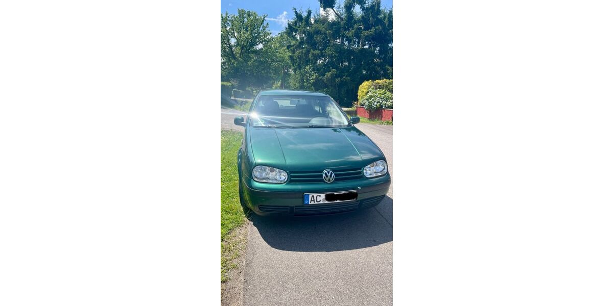 VW Golf 180.000 km 1.450 &euro; Roetgen 52159