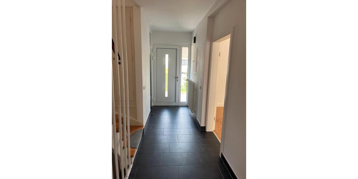 Reihenhaus Saarbrücken Dudweiler - 4 Zimmer, 150 m&sup2;, 1.240&euro; | Angebot:26182845
