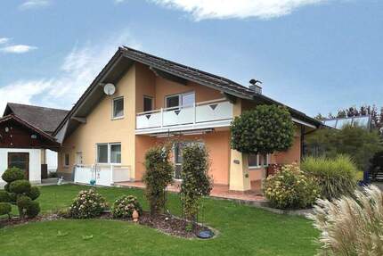 Haus Hunderdorf - 9 Zimmer, 237 m&sup2;, 559.000&euro; | Angebot:25668455