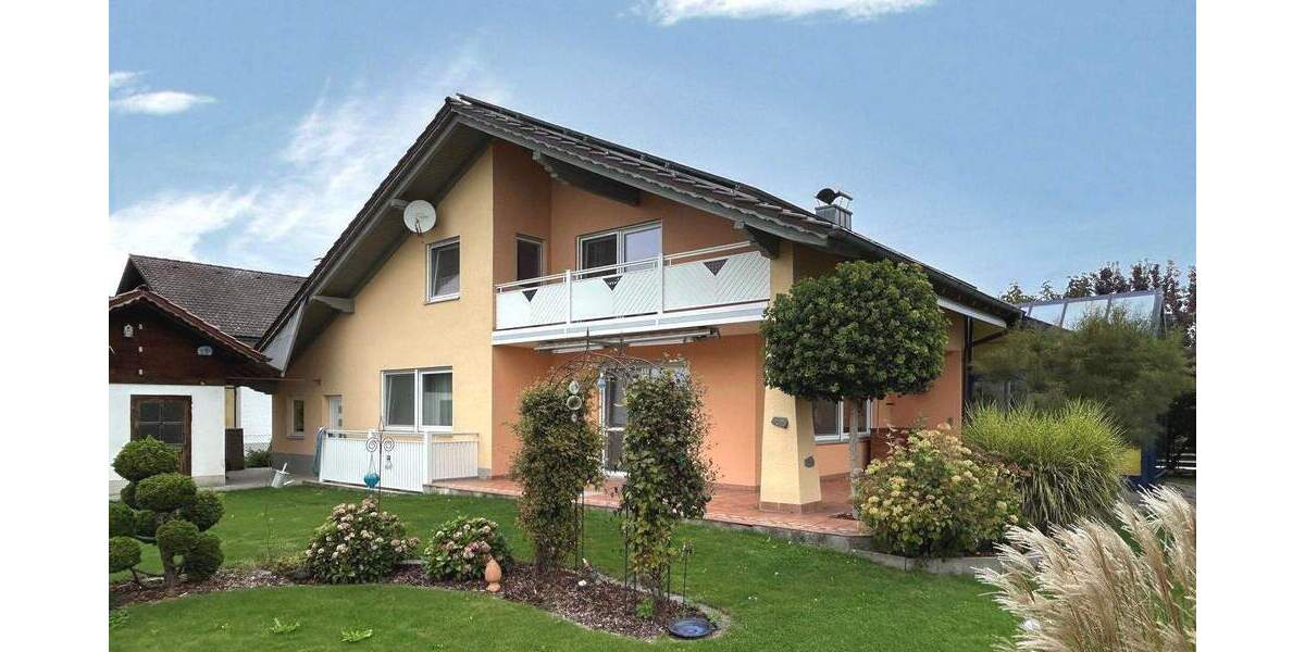 Mehrfamilienhaus, Wohnhaus Hunderdorf - 9 Zimmer, 237 m&sup2;, 559.000&euro; | Angebot:25668455