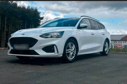 Ford Focus 96.000 km 13.399 &euro; Creglingen 97993