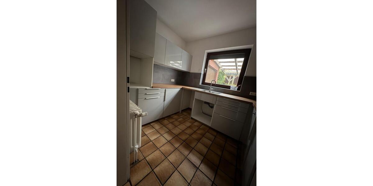 Erdgeschoßwohnung Rosengarten - 2 Zimmer, 82 m&sup2;, 1.075&euro; | Angebot:25391466