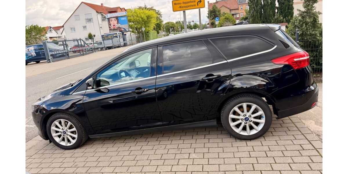 Ford Focus 155.000 km 6.990 &euro; Worms 67551