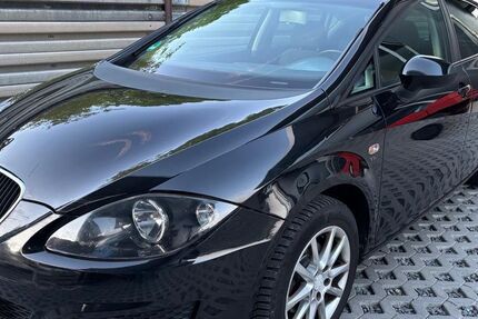 Seat Leon 218.000 km 2.400 &euro; Wolpertshausen 74549