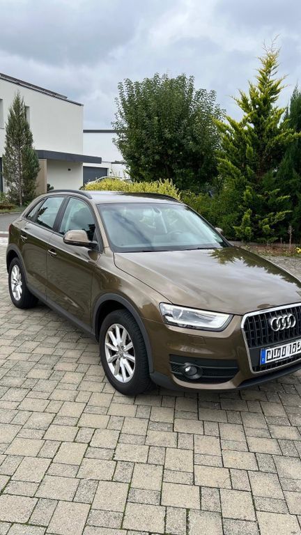 Audi Q3 158.281 km 13.400 € Erlangen 91056