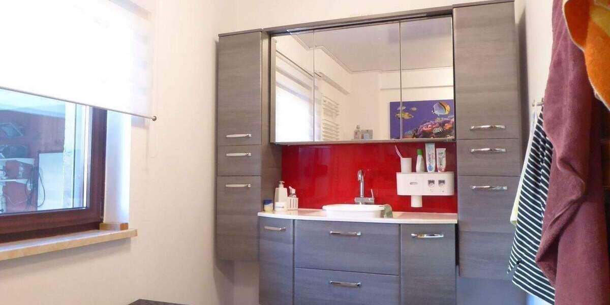 Mehrfamilienhaus, Wohnhaus Unterwellenborn Könitz - 4 Zimmer, 125 m&sup2;, 110.000&euro; | Angebot:25660574