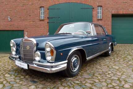 Mercedes 220